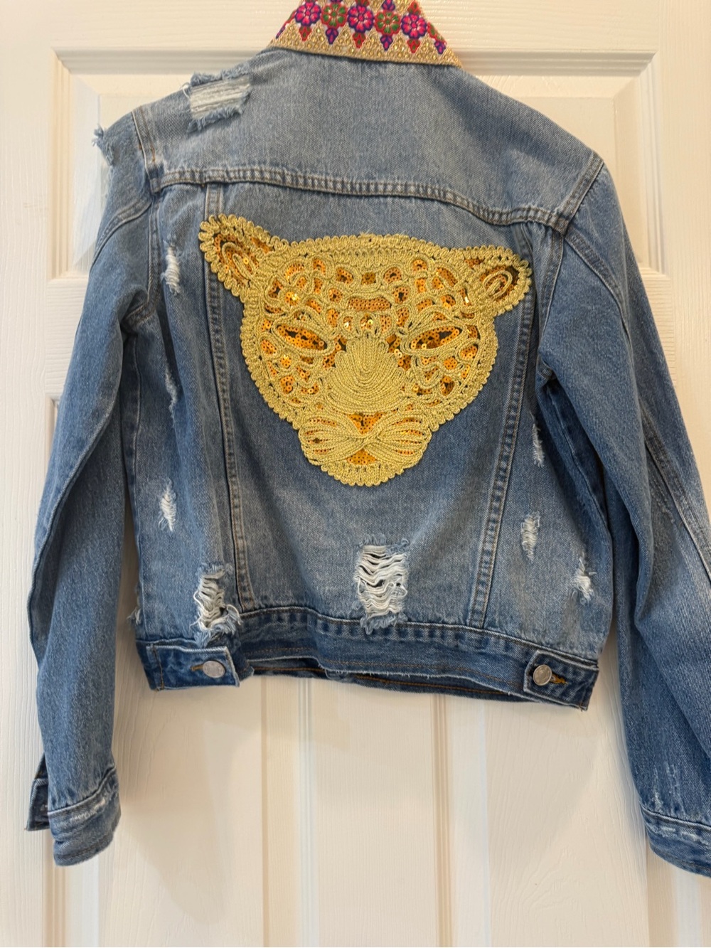 Custom Vintage Patch Work Denim Jacket with Embroidered Collar - Blue